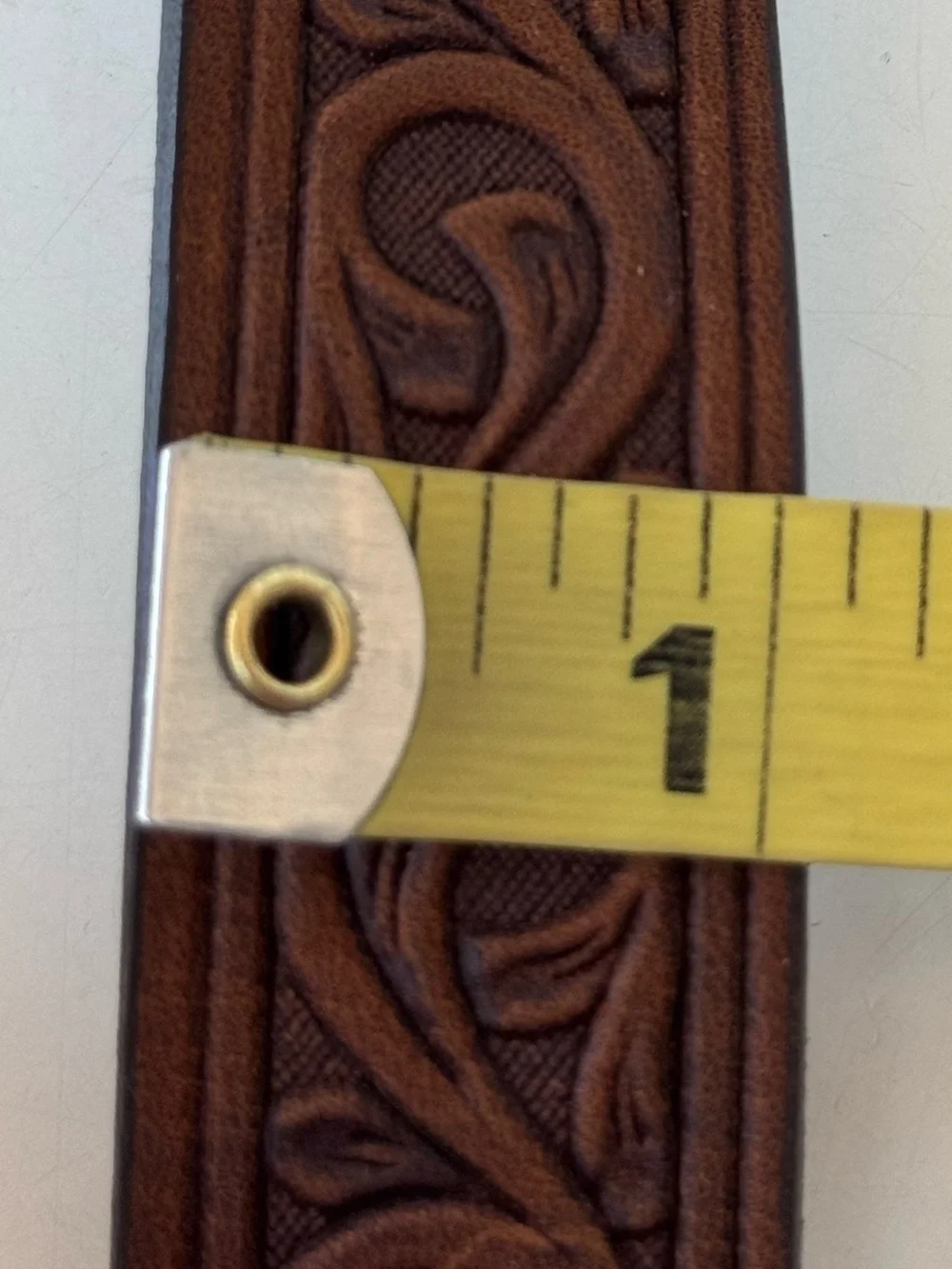 JUSTIN’S TROPHY HEART BROWN LEATHER BELT SIZE 28